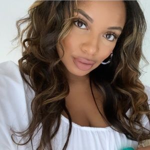 Meet your Posher, Jade